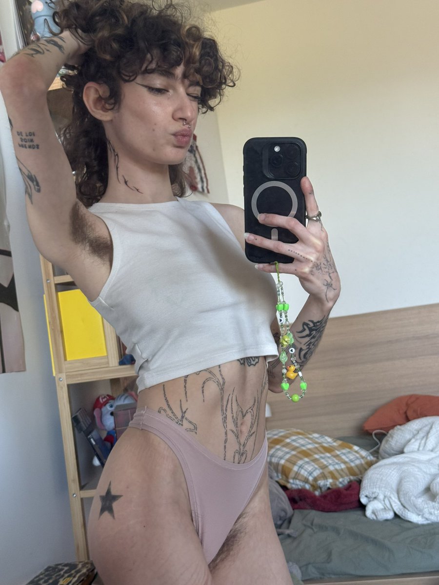 lola ૮ ˶ᵔ ᵕ ᵔ˶ ა FREE OF tweet media