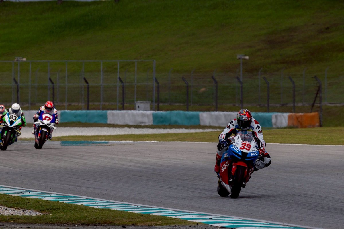 keito_abe01's tweet photo. Asia road race championship rd.1
in Malaysia🇲🇾
⁡
race2→p2
⁡
It was a strict battle🥵
We still need to improve for next round🫵
⁡
 #sdg  #harcpro  #arrc  #asb1000 #sfb  #mcd  #首都高バトル  #gcomfort  #Araihelmet  #kushitani  #SDGfamily https://t.co/eMuCjEAPnO