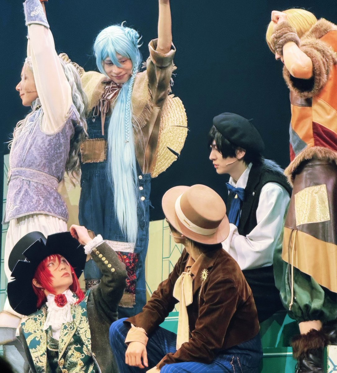 omt_8mt's tweet photo. それぞれ全然違うとこ見てて面白すぎる写真みて😁😁😁 https://t.co/FDvQx5Ednl
