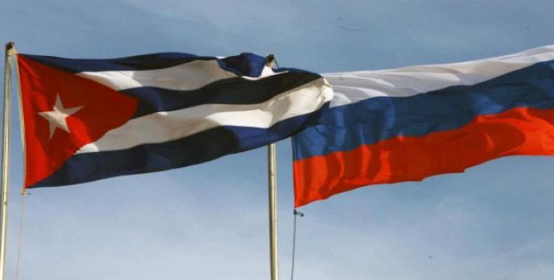 FRPCuba's tweet image. #Cuba y #Rusia son pueblos hermanos!