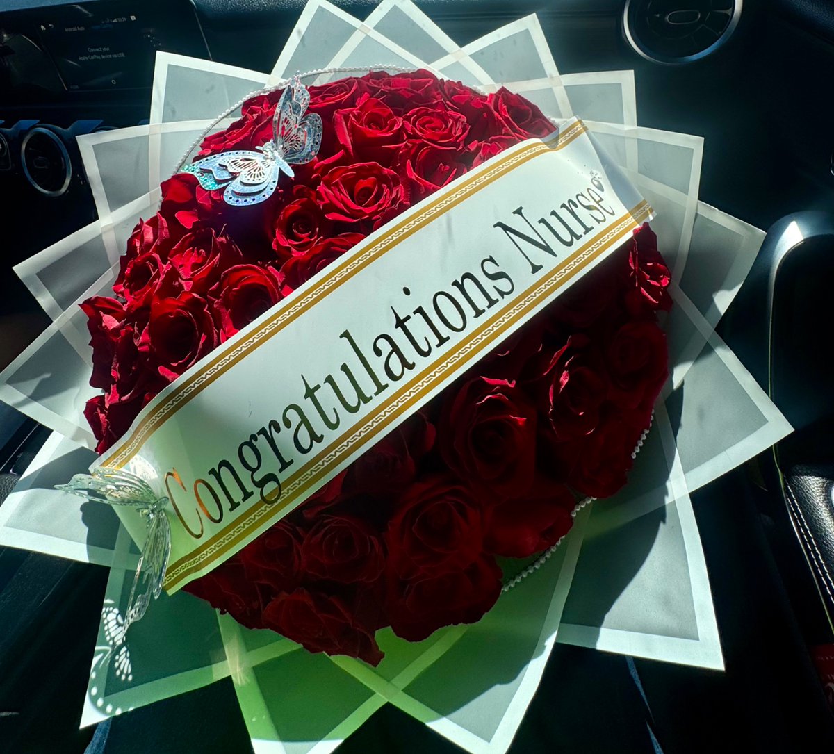 ciarajayyyy's tweet image. Quietly became her, Nurse C.🎓🩷
#classof2026