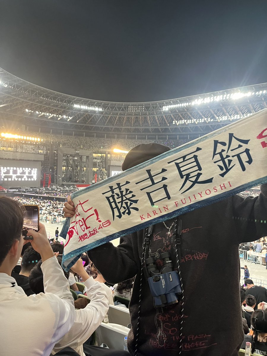 ludijy's tweet photo. 舍不得一切😣
铃铃
友善的铃推小伙伴
拥有铃铃的櫻坂😭 https://t.co/wU53lCKybx