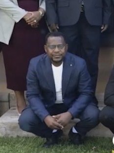 Mon Essentiel✌✌ tweet media