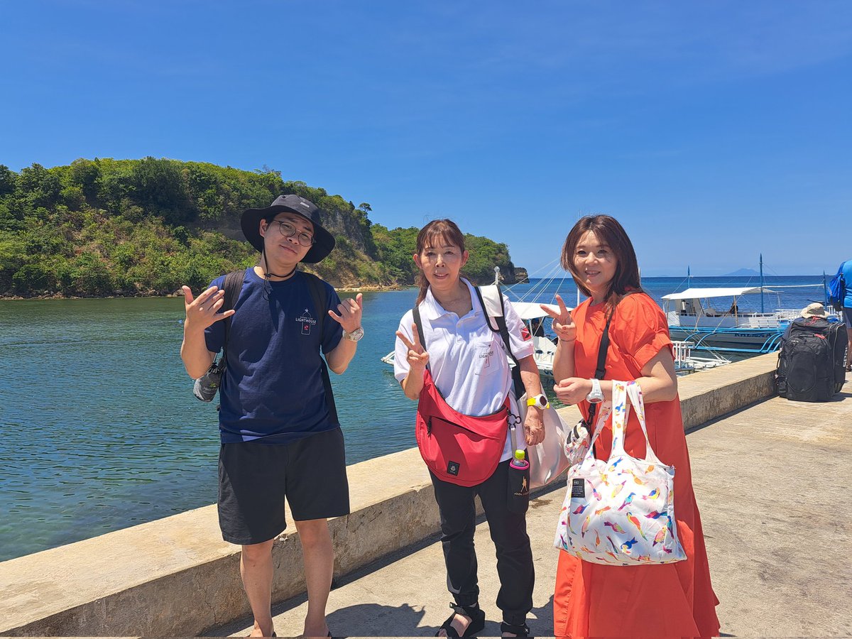 LIGHT_HOUSE1990's tweet photo. 4月9日よりセブ島🏝に来ています🇵🇭10日にゲストの皆様をお迎えし、本日は初ダイビング🤿
マラパスクア島でニタリザメに会いに行ってきました🦈💕
3~4匹ぐるぐる回ってくれたので皆さん写真や動画に無事収める事ができましたよ〜📸✨ https://t.co/QL2mORiijM
