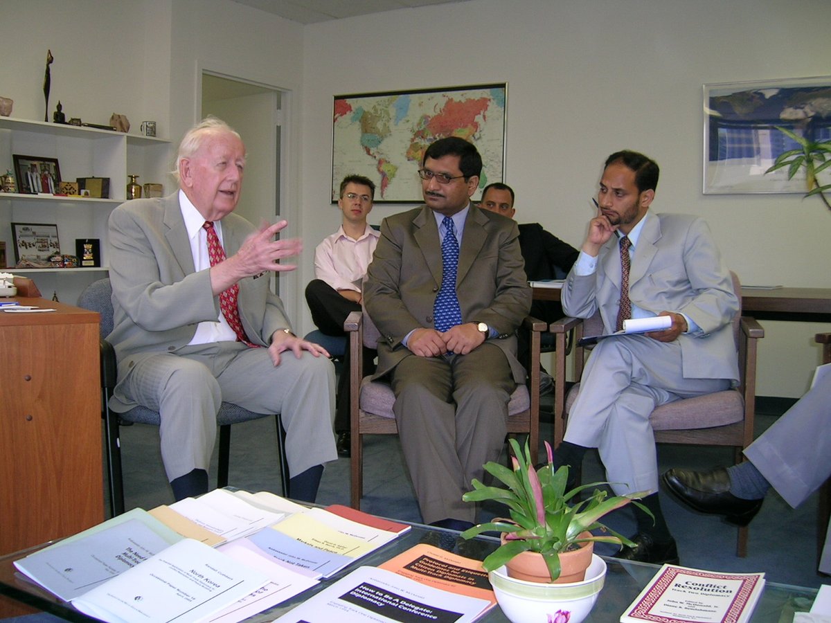 ahmedalifayyaz's tweet photo. With Ambassador John W. McDonald, co-founder of The Institute of Multi-Track Diplomacy (IMTD) at its Washington DC headquarters. Later the IMTD headquarters shifted to Pittsburgh, PA. Ambassador McDonald (1922-2019) floated the IMTD with Dr Louise Diamond in 1992 after serving as career diplomat with the US State Department and the UN for 40 years. He served as Ambassador for four terms under Presidents Jimmy Carter and Ronald Reagon in 1970s and 1980s. He also served as Deputy Director General of International Labor Organization. I have the honour of attending two exhaustive international workshops on conflict resolution with him at Kathmandu and Male, Maldives. He was a man of an ocean of knowledge and experience in world diplomacy, international relations and conflict resolution. May his soul rest in peace!