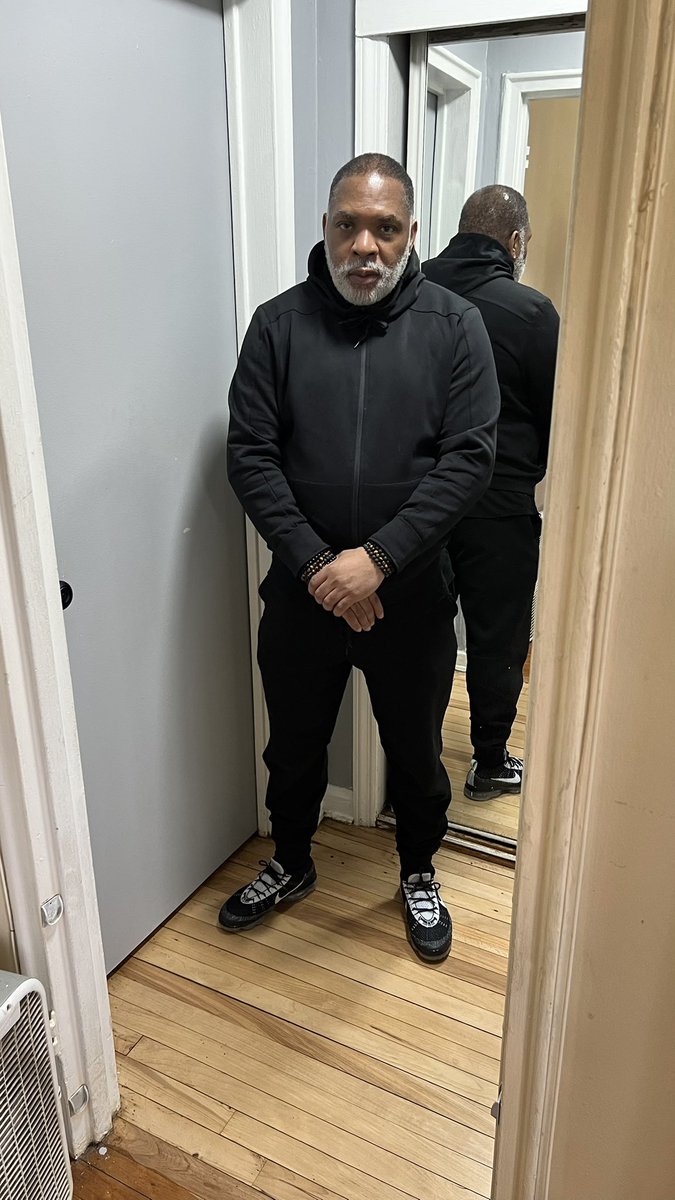 Derrick aka the OG…. tweet media