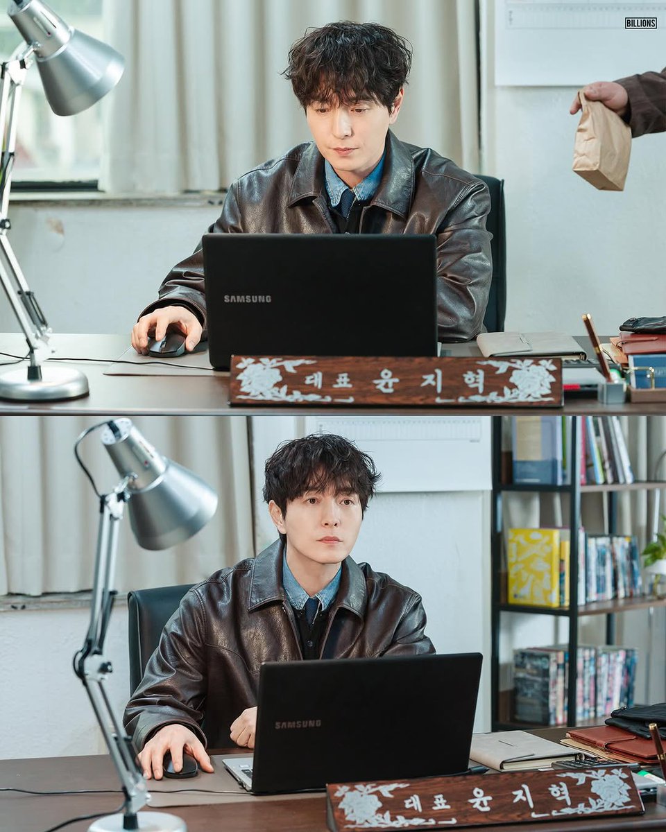 il_official's tweet photo. 빠더너스 <입금바랍니다> 비하인드
의뢰 해결률 100% 분위기 장악력 200%

 비주얼은. 말해 뭐해요

유튜브 빠더너스 <입금바랍니다> EP1 공개v

#정성일 #정성일배우님 #정성일공식계정 #JungSungIl #입금바랍니다 #빌리언스 https://t.co/0UjXXlCSdL