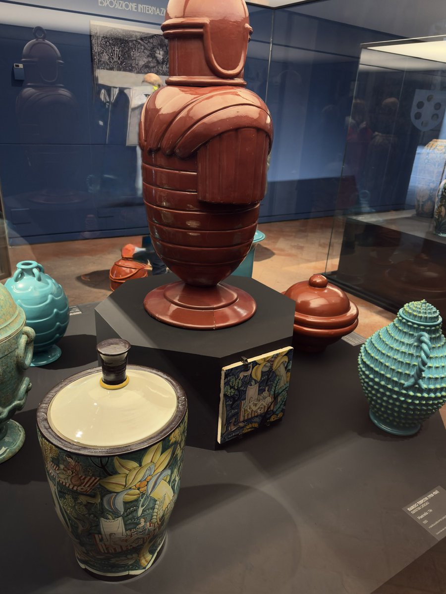 marcomangani's tweet image. Una compenetrazione perfetta tra arte, moda, vita sociale e pubblicità … dove Firenze dice la sua ! Molto interessante #artdeco #novecento #arteitaliana #primavera2026 #curiosità 🇮🇹