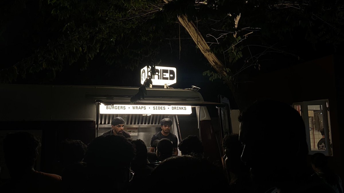 wasabigelato's tweet image. how am I only paying 250 rupees for this burger???