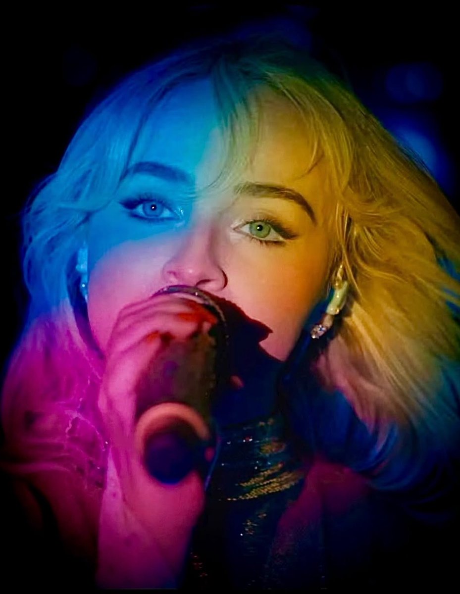 ⇢ g¡u VIU A SABRINA🐾❤️‍🔥 tweet media