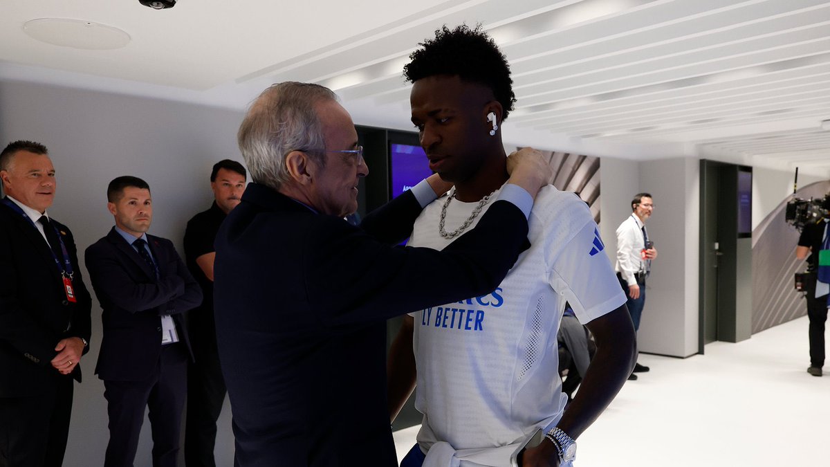 Tiberio⚡ tweet media