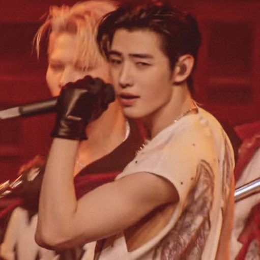 J Steve (fan account) tweet media