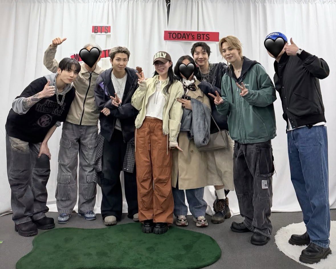 jungkook admirer tweet media