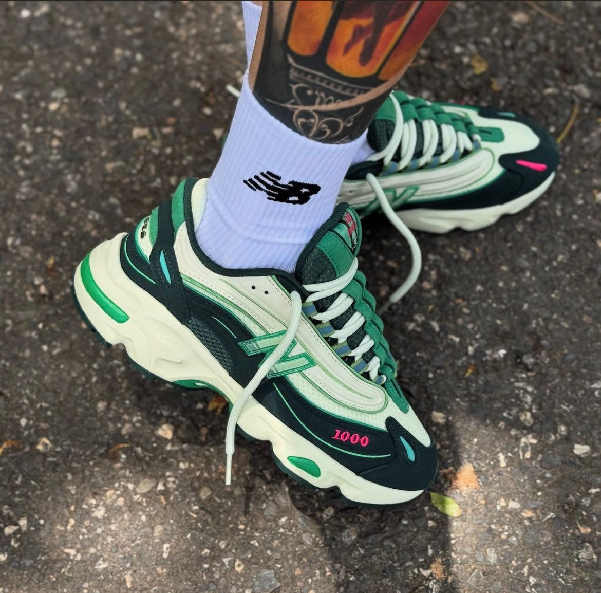 SneakerAlert tweet media