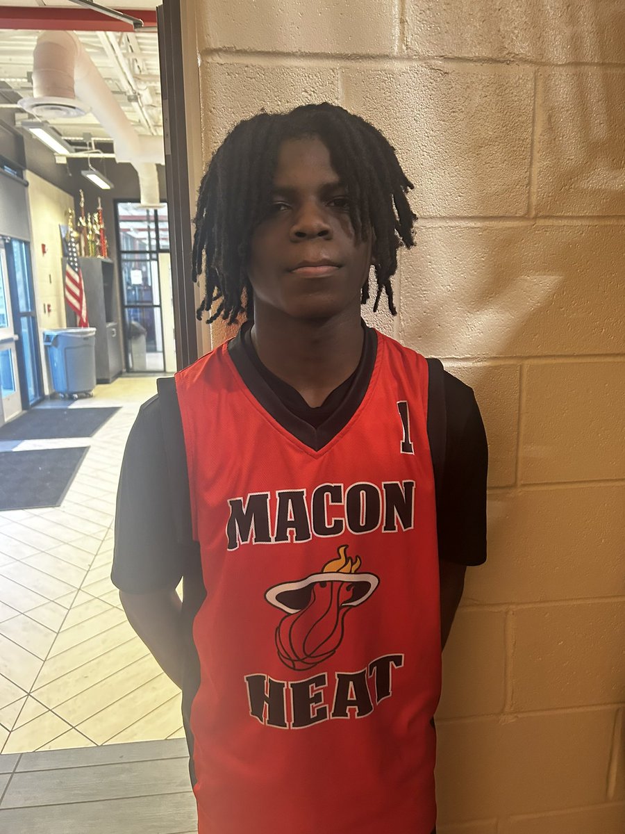 HypesouthMedia's tweet photo. KJ Gray was feeling good this morning the Macon Heat’s win over Prime Elite.

The Jones County 2028 PG pumped in 14 meaningful points. The MH are now 2-1 on the weekend with 1 game remaining.

Hypesouth + OTR 𝗛𝗲𝗮𝗿𝘁 𝗼𝗳 𝗚𝗲𝗼𝗿𝗴𝗶𝗮 𝗖𝗹𝗮𝘀𝘀𝗶𝗰 https://t.co/83hw7r6NNu