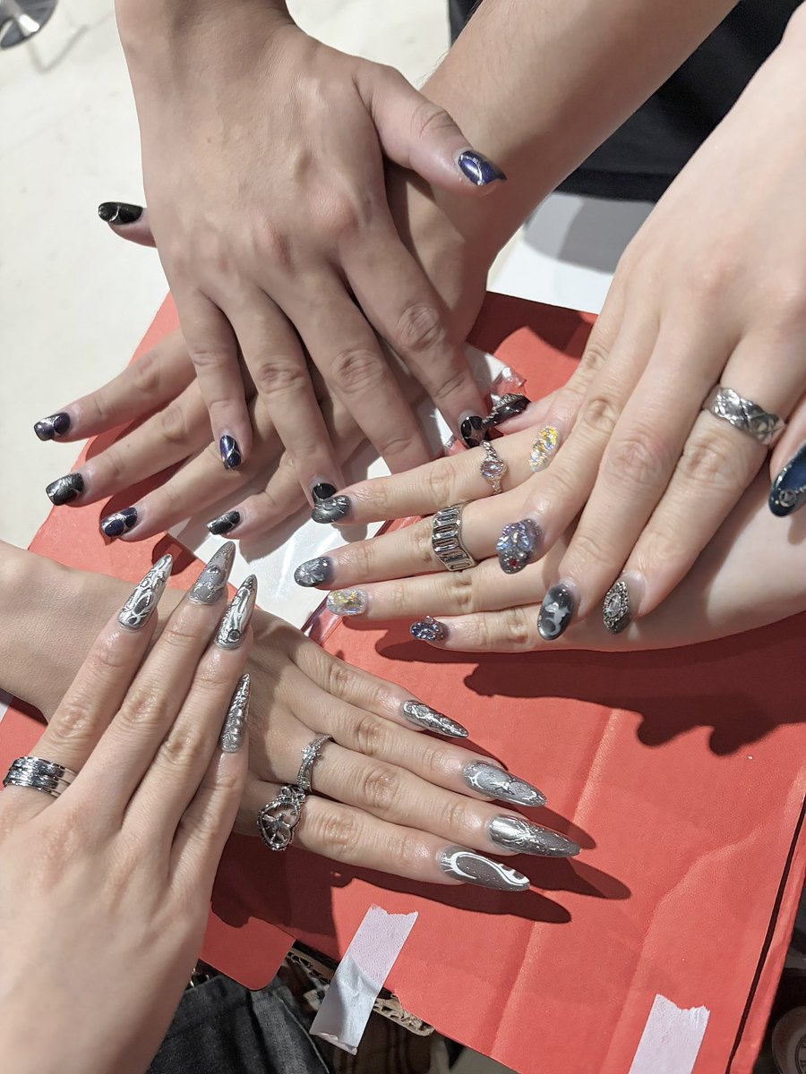 Yin Ling銀靈 tweet media