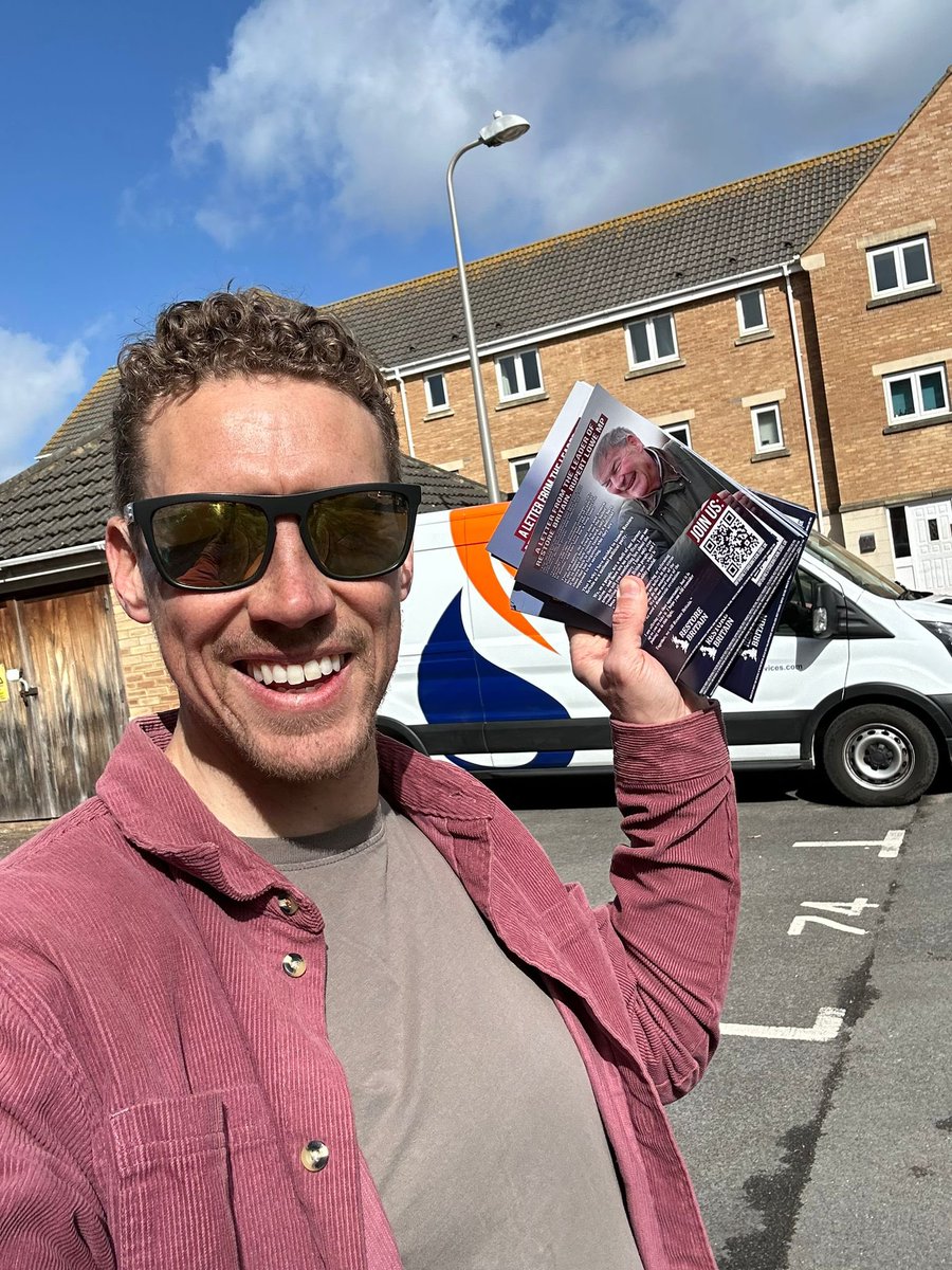 Oli_RestoreWSM's tweet photo. Restore Britains Weston branch carried out our first Action Day this weekend.

Three teams deployed across two wards, reaching 1,100+ doors on 55 streets despite difficult weather conditions. 

Another big step forward as we build on our momentum. 

Become a member and join us🤝 https://t.co/EBnmsBj8wE