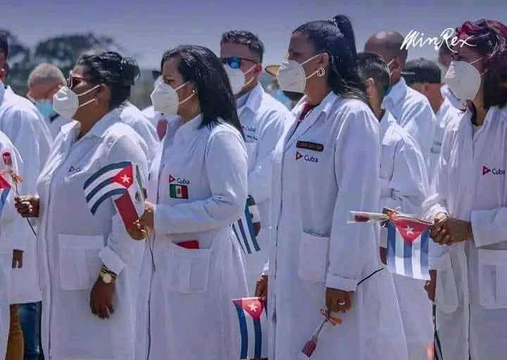 Un día como hoy pero del año 2020, Cuba envía a #Italia, la segunda brigada del Contingente Henry Reeve. En esta ocasión se dirigieron hacia Piamonte, para ayudar a combatir la COVID-19.  #CubaPorLaVida 
#SanctiSpíritusEnMarcha