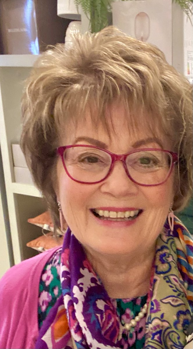 Maureen Tully tweet media