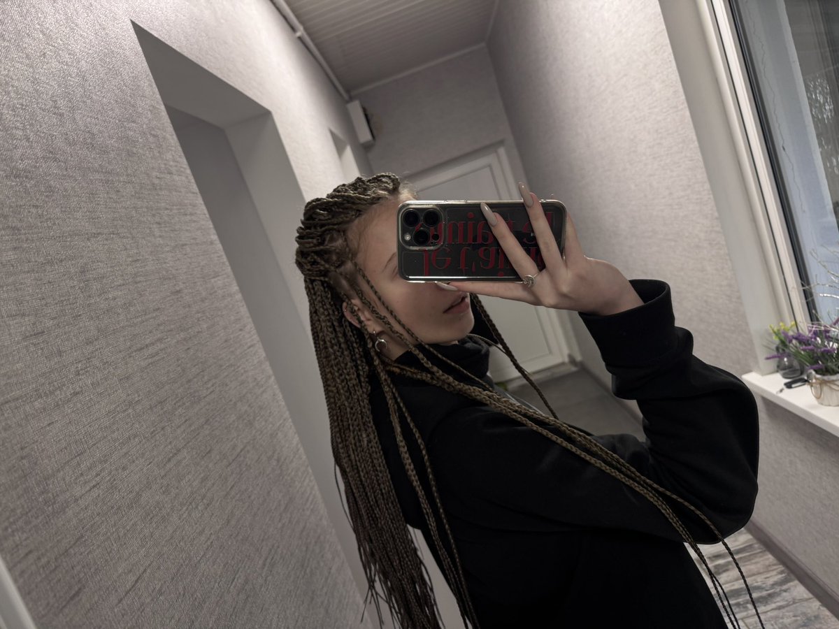 † мЫслитель † tweet media