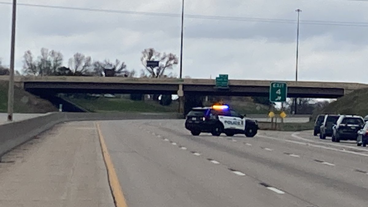 NSP_TrooperBell's tweet photo. 🚨I 680 is shut down in both directions at Maple Street.  Potentially suicidal subject on Maple Street Bridge.  Please use alternate route.🚨 https://t.co/MqScIgFlEh