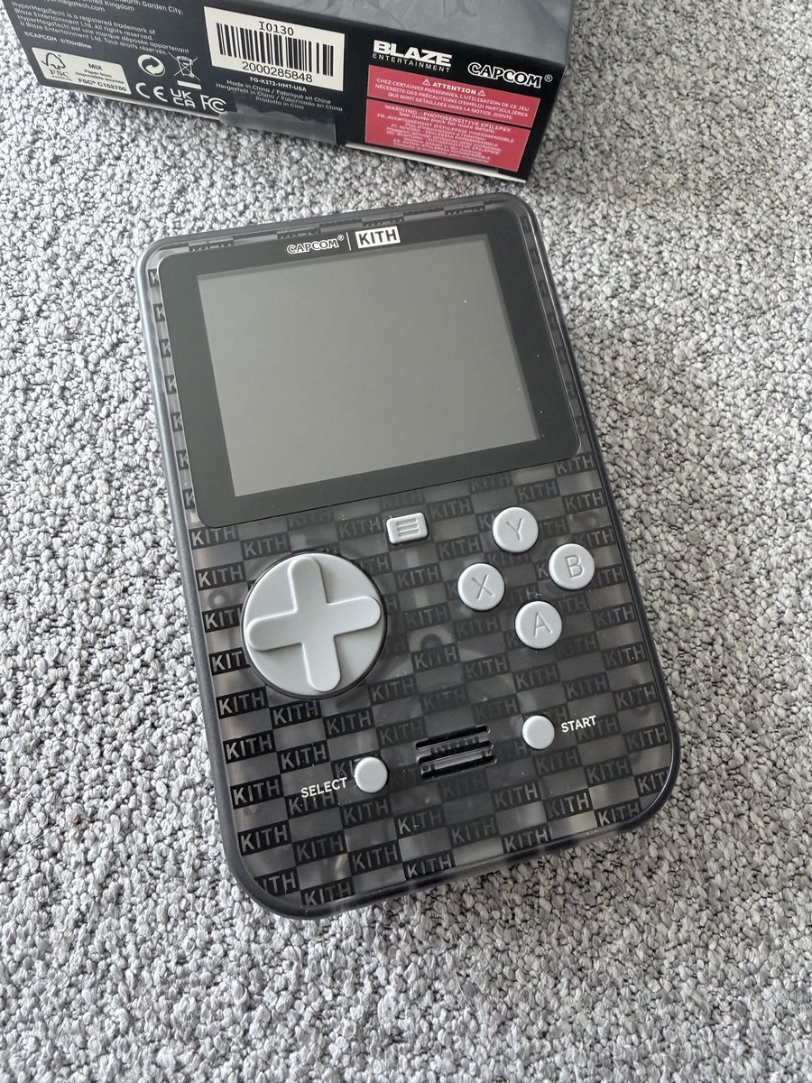 luis10____'s tweet image. finally arrived #KITH