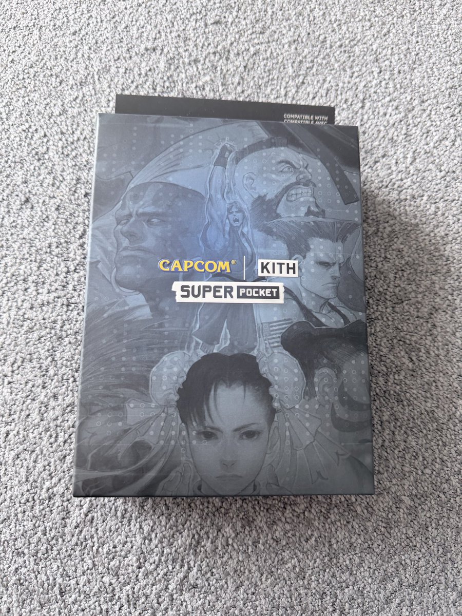 luis10____'s tweet image. finally arrived #KITH