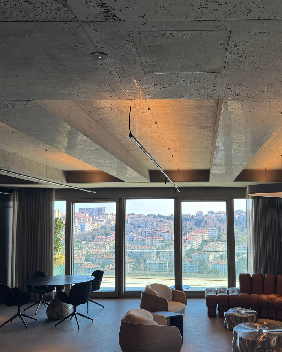 NavDecor's tweet image. Doğadan ilham alan, zemin duvar tavan her alana uygulanabilir, sağlıklı ve gerçek beton dokular..
Yaşam alanlarına modern ve doğal bir hava katan ürünümüz Archi Concrete..
____________
#interiors #exterior #concrete #beton #decorativeplaster