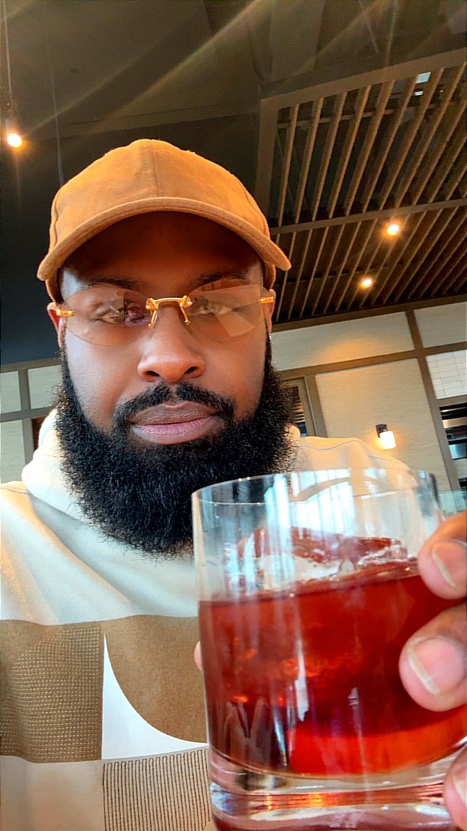 IsiahLKing's tweet photo. Sunday Funday 🤩 https://t.co/ZwtQKS0mLA