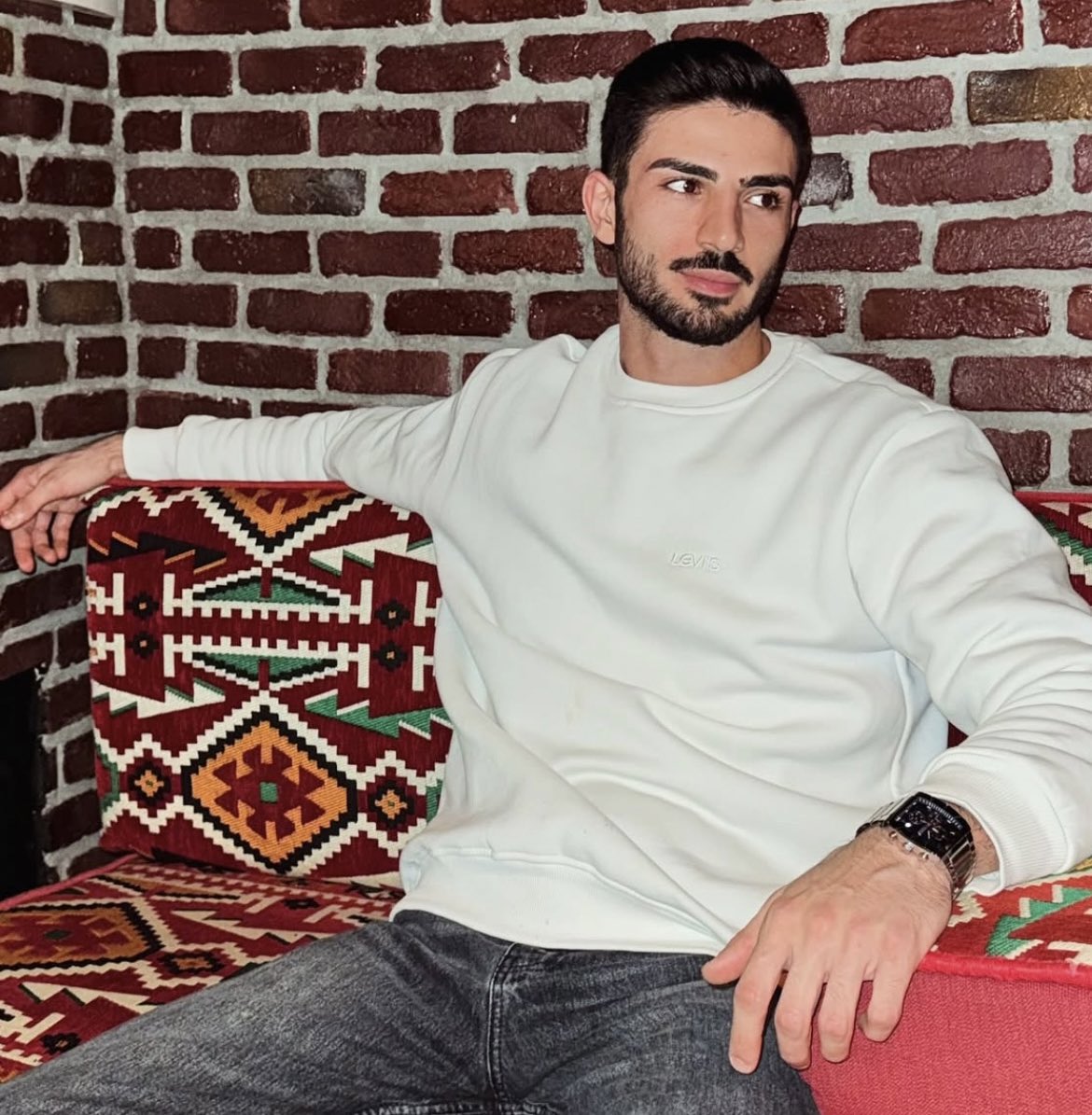 SİYAH SANCAK tweet media