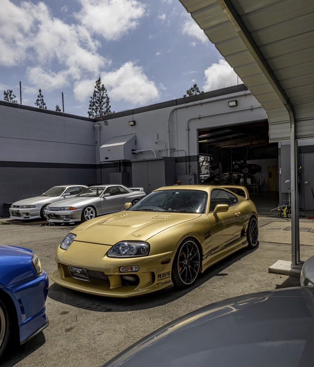 𝙎𝙪𝙥𝙧𝙖 𝙑𝙖𝙪𝙡𝙩 tweet media