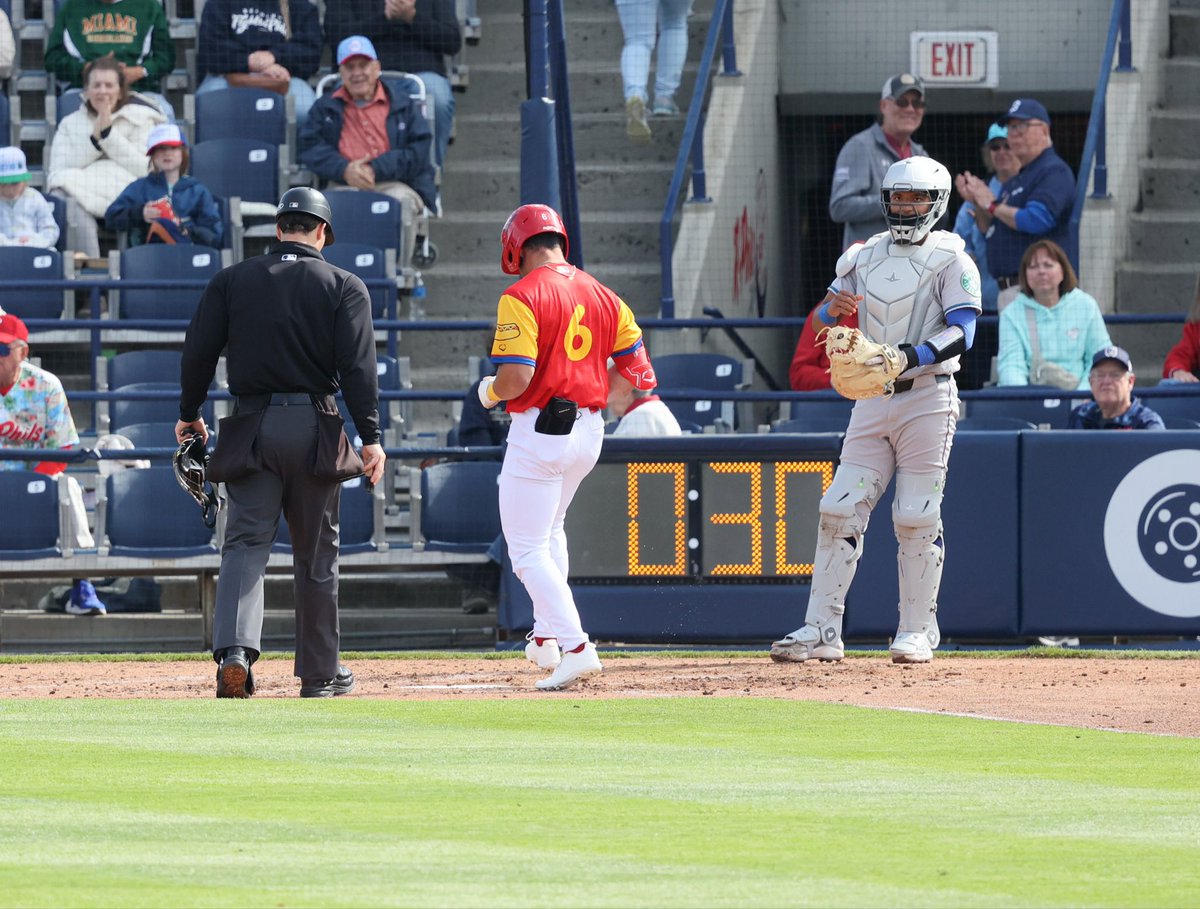 StevenKiebach11's tweet photo. @ReadingFightins My photos of that home run @TopLevelMinors https://t.co/t9rG9Jsls5