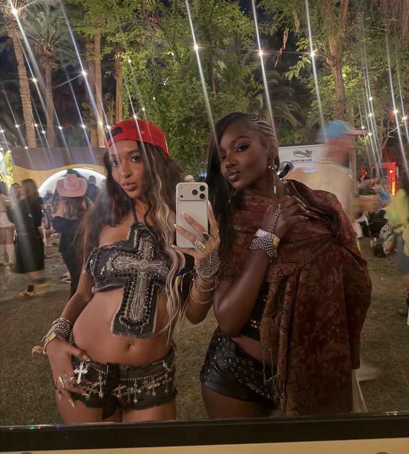 ~ 𝐠𝐢𝐚 tweet media