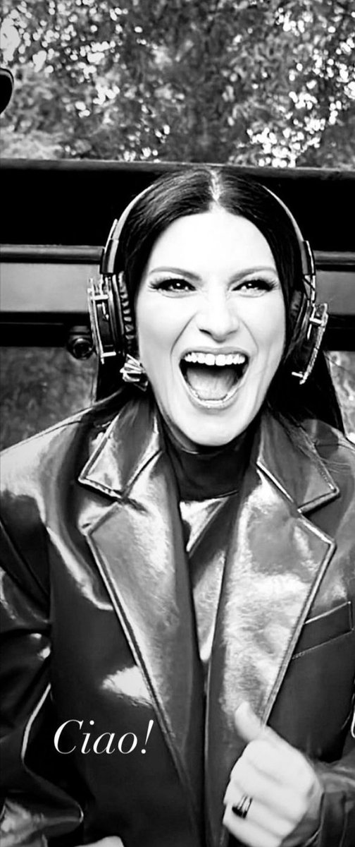 Ines_gravalos's tweet photo. No quiero imaginarme como será la gira ITALIANISIMA de mi ITALIANA favorita @LauraPausini 

ESPECTACULARMENTE INOLVIDABLE✨❤️‍🔥🥰

Este año será más que un doble sueño para mí 🥹

🧳✈️ 🇮🇹 🔜

#IOCANTO2 🤍🗡️
#Worldtour https://t.co/oSv2lMqlFZ