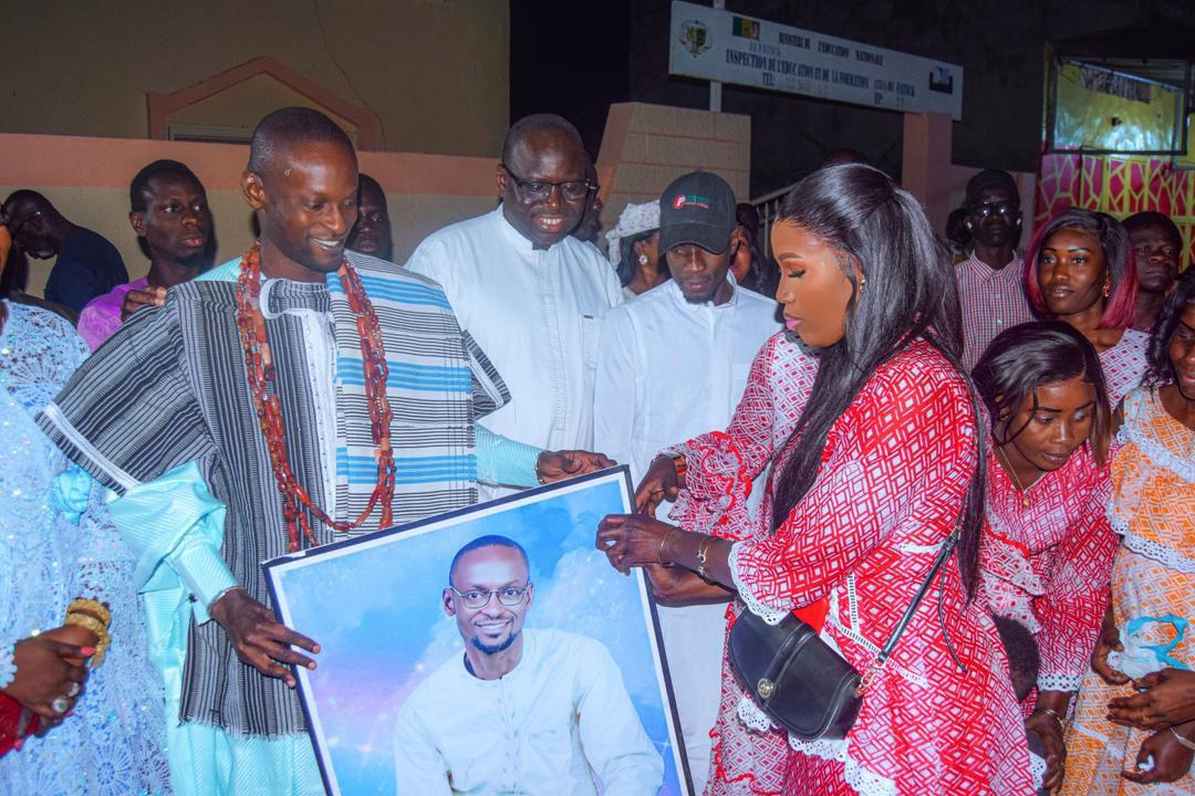 Engagement citoyen / Hommage à Babacar Faye : Les femmes de Darel célèbrent le «mécène du social» de la SIRN  
laquestion.info/engagement-cit…
