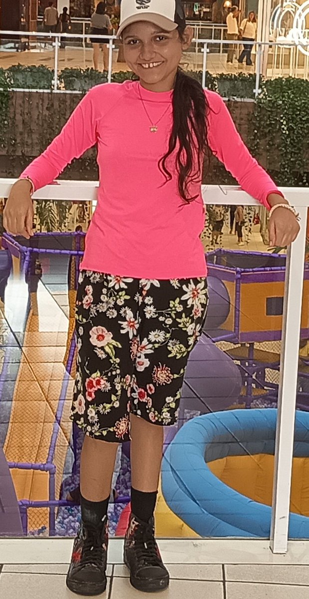 iMariaCatharina's tweet photo. Mutirão pra #FicaBoneco :
Leandro Boneco feat Maria Catharina Marcos .
Vamos lá votem em : #ForaMarciele e deixar ficar o boneco https://t.co/JP5Y0qiy4e https://t.co/JWtiWFWOcm