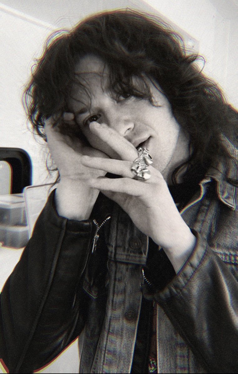 𝖊𝘥𝘥𝘪𝘦 .ᐟ (@__ant1hero) on Twitter photo 