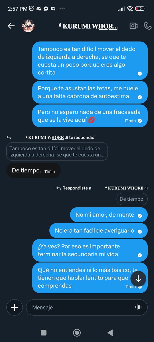 xLoLXOXO's tweet photo. | Pobre cabrona https://t.co/X8YFJRSBej