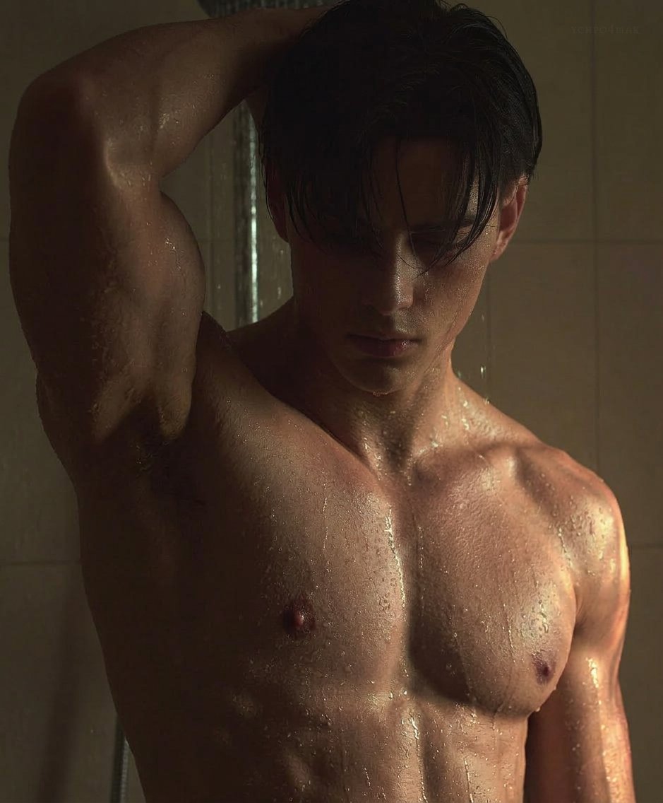 ychpo4mak's tweet photo. #levi #leviackerman #attackontitan #aot #ackerman https://t.co/Y17IFBNVec
