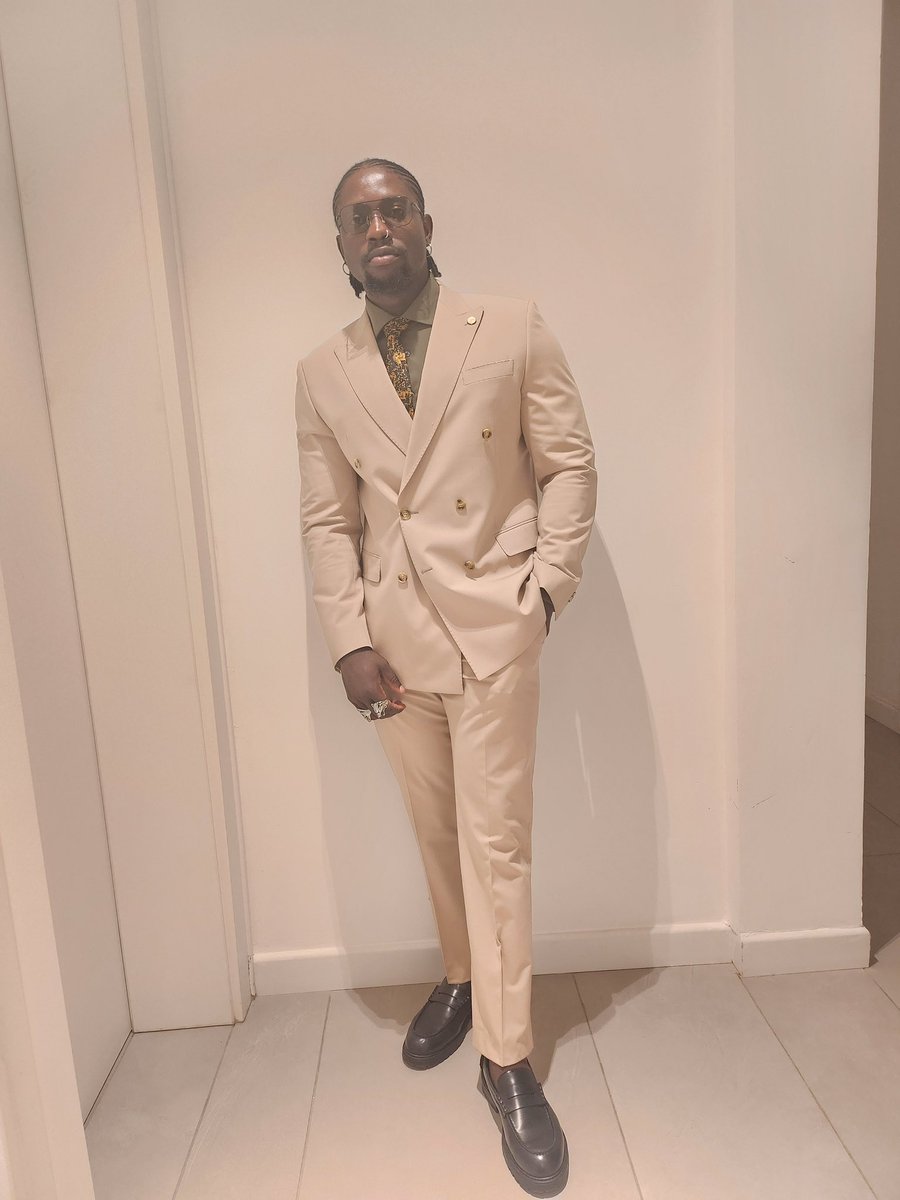 VERYDARKMAN tweet media