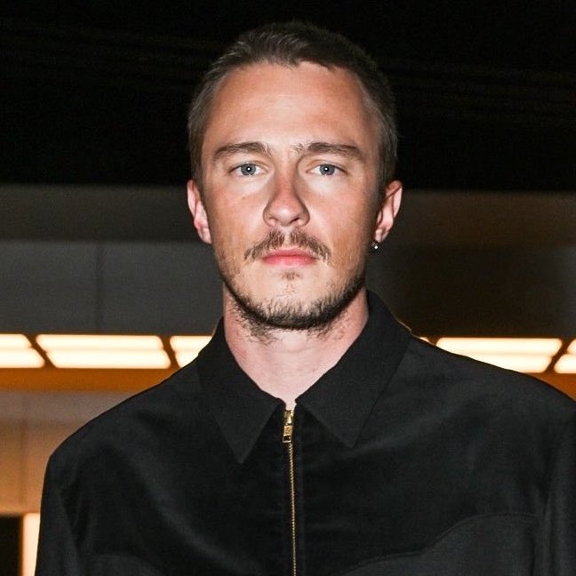 acervo drew starkey. tweet media