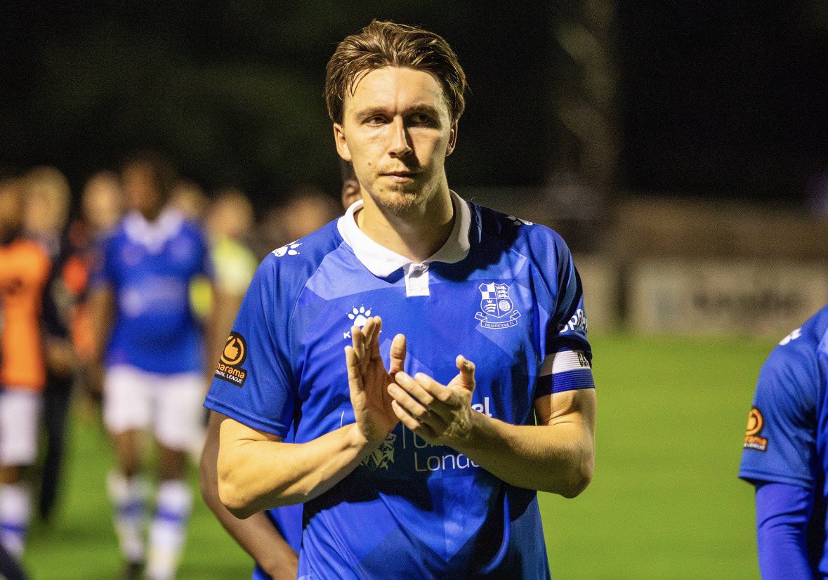 CalTalksNL's tweet image. Tell you something, I think it’s crazy just how much Wealdstone’s Jack Cook has flown under the radar this season. 

He was immense for the Stones yesterday. Been rock solid all season and is 90 minutes away from lifting a trophy at Wembley.

Credit where it's due. 👏🏻

#Stones🔵