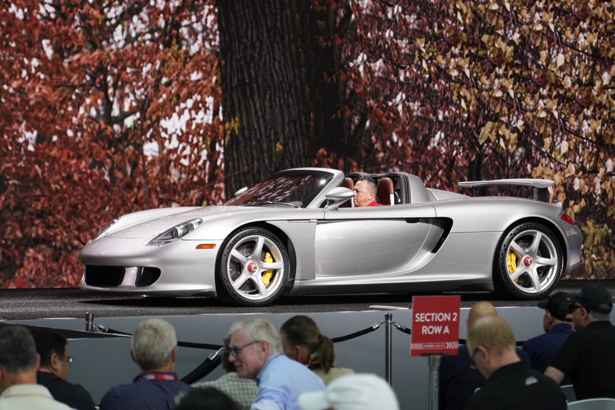 eClassicAutos tweet media