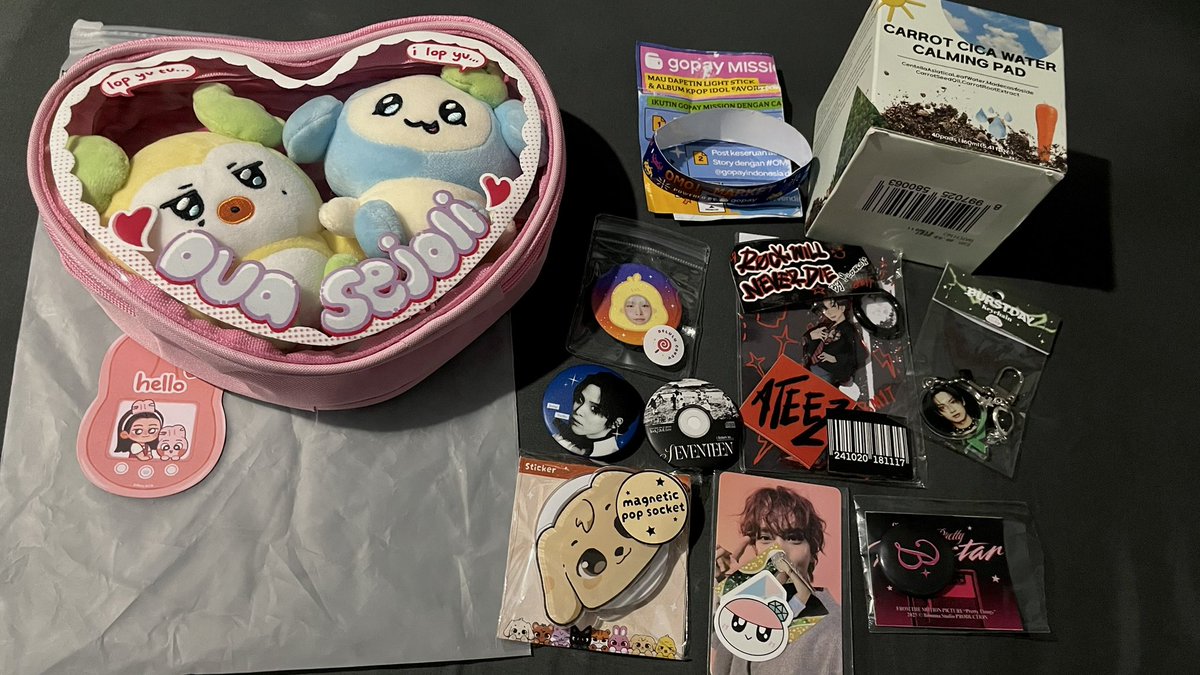 HONGGIVERSE's tweet photo. My omo market day 2 haul gw #SVTEEZ #SIKAP #KONSUMTIF #PENGLARIS https://t.co/F8PO5r6l0s