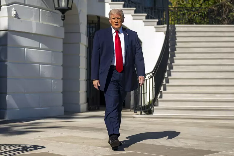 lanf64's tweet photo. Trump non si pente di aver minacciato di 'distruggere la civiltà' dell'Iran. Altrimenti che criminale di guerra sarebbe? https://t.co/MSiOT3c6z5