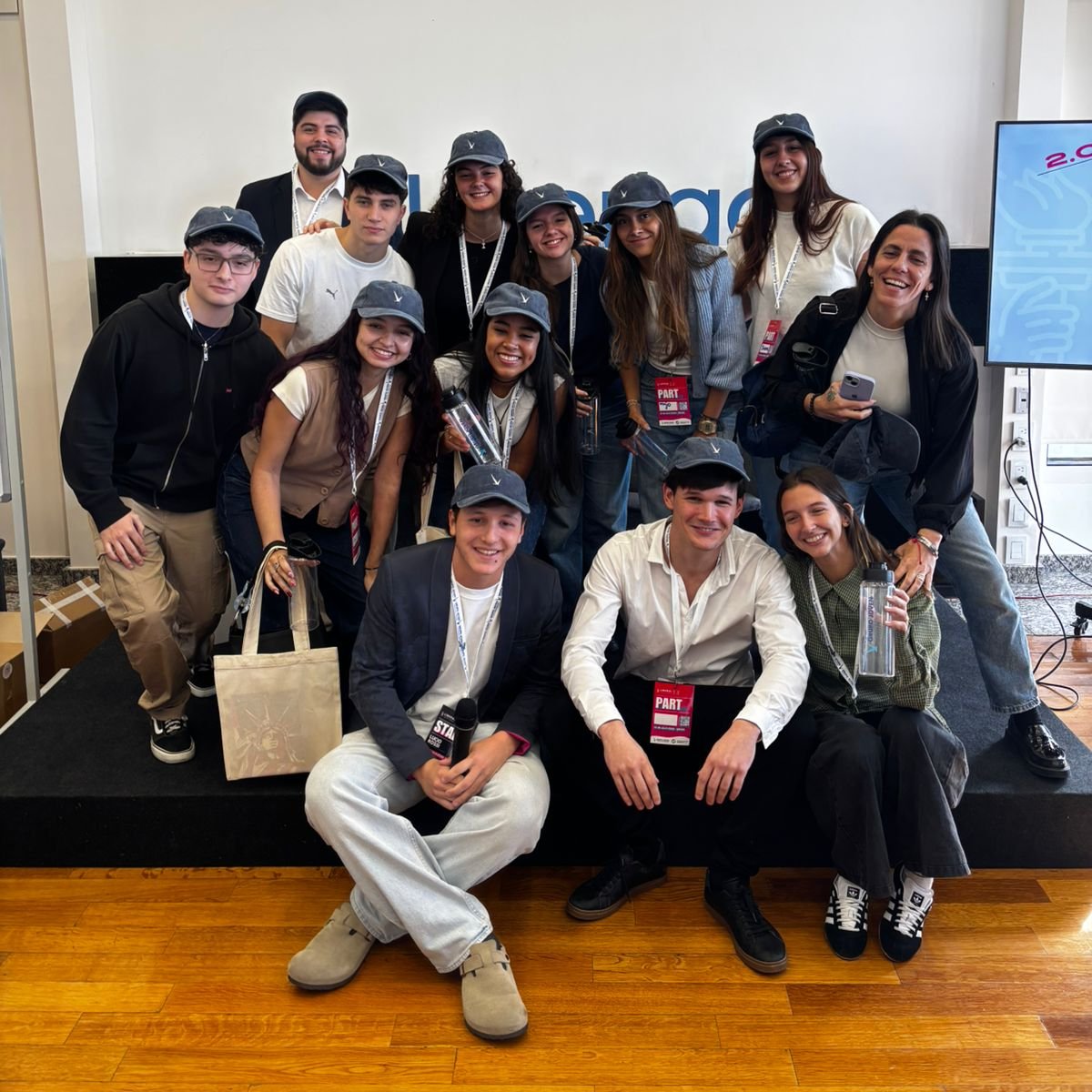 FNFSudamerica's tweet photo. Liberal Youth Summit 2.0 - El futuro está en marcha

Este fin de semana vivimos una jornada increíble en Rosario donde más de 80 jóvenes se reunieron con una misma convicción, defender y promover el liberalismo.

El Liberal Youth Summit fue un espacio de encuentro, debate y construcción, donde los jóvenes fueron los protagonistas, con compromiso y visión de futuro, demostraron que el liberalismo no es solo una idea, sino que es acción. 

- Jóvenes que innovan
- Jóvenes que participan
- Jóvenes que transforman la realidad

¡Muchas gracias a todos los que fueron parte!