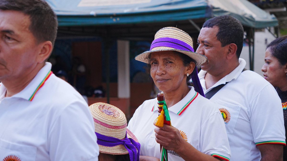 ARNColombia's tweet photo. ✊🏽🎋Se trata de una contribución al restablecimiento de la armonía espiritual, cultural y comunitaria que afectó el territorio y vida de los pueblos que viven en el resguardo, afectado por la guerra. https://t.co/Gvp5l8eUzT