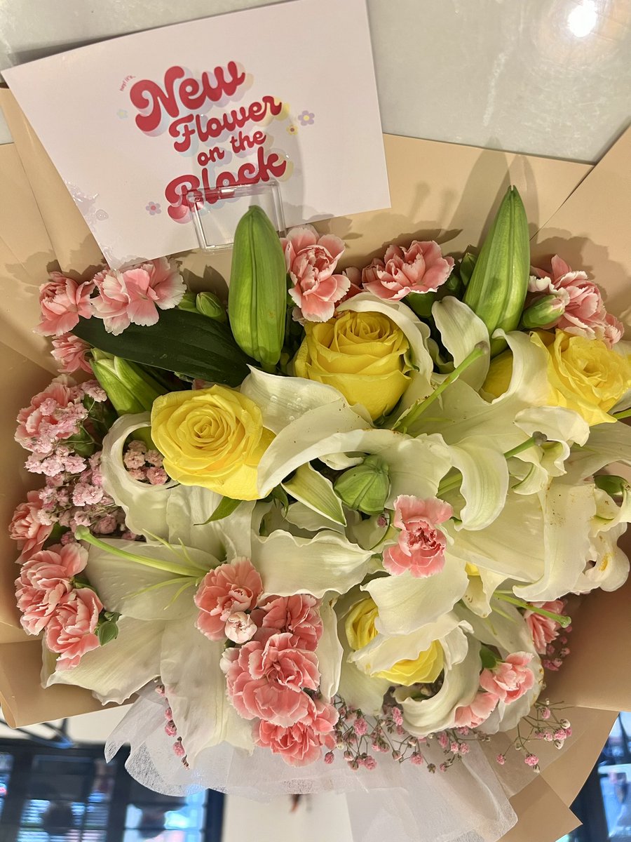 DianiNasri's tweet photo. Birthday bouquet for mom… 💕
12 April 2026 https://t.co/X4I0YTCSBt