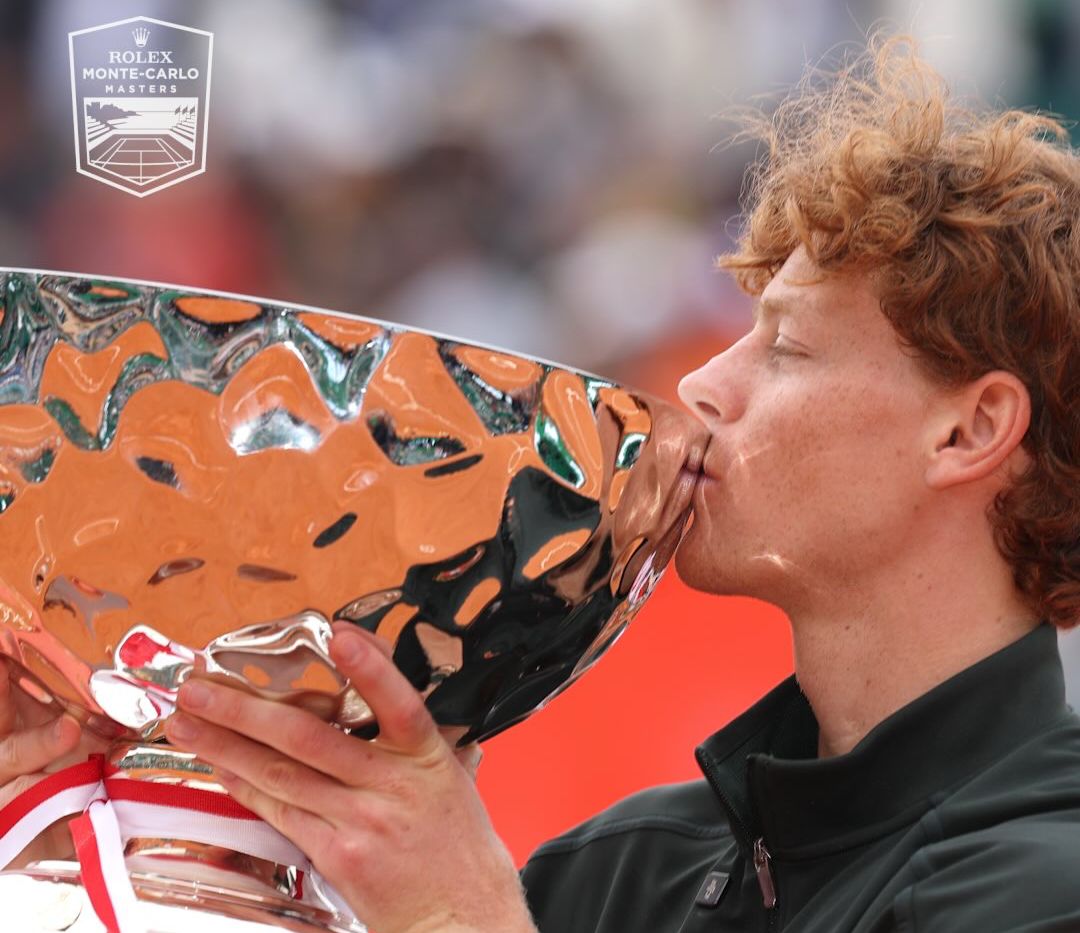 bandsports's tweet image. Sinner bate Alcaraz, é campeão do Masters 1000 de Monte Carlo e retoma o número 1 do mundo 🎾🏆

Saiba mais ➡️ tinyurl.com/3sw64mj3

#JannikSinner #CarlosAlcaraz #Tênis #BandSports #Masters1000 #MonteCarlo
@ROLEXMCMASTERS