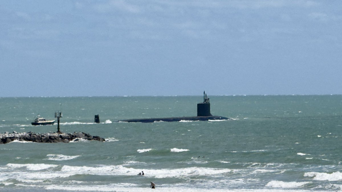JConcilus's tweet photo. The Virginia-class nuclear powered attack submarine USS Massachusetts (SSN-798) exits Port Canaveral after a visit to the Naval Ordnance Test Unit (NOTU). This is the newest sub in the fleet, and was just commissioned March 28th in Boston. She’s a beauty!🫡🇺🇸⚓️ https://t.co/nSSj8kBoPR